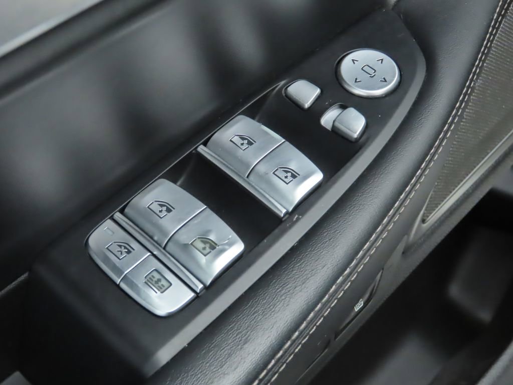 Used 2022 BMW 750i xDrive w/ Executive Package image 24