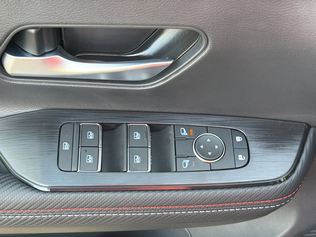 New 2026 Nissan Kicks SR w/ SR Premium Package image 18