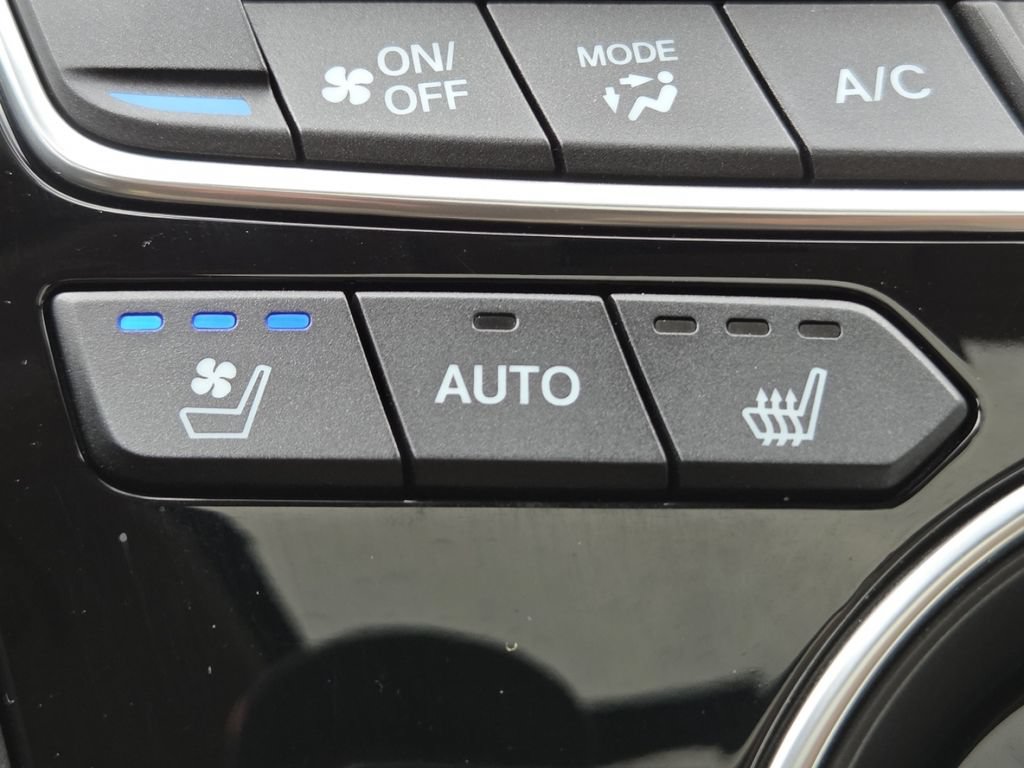 Used 2021 Acura RDX w/ Advance Package AWD/4WD image 6