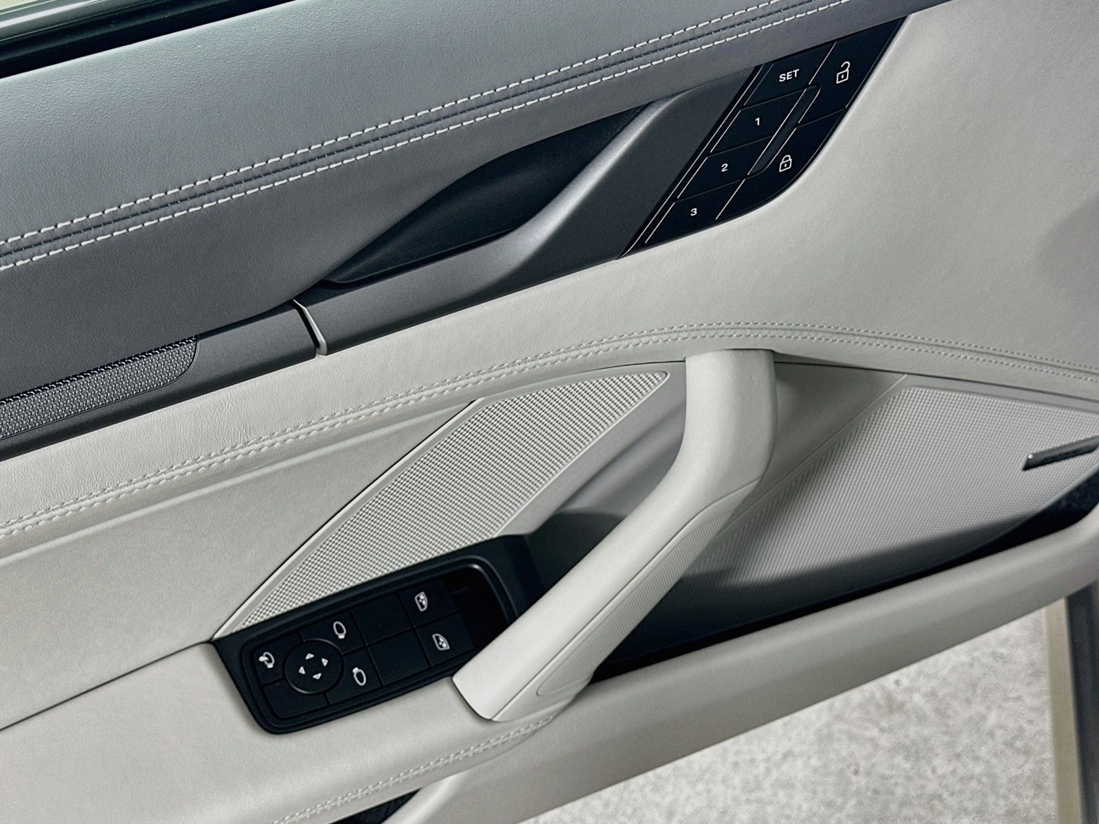 New 2026 Porsche 911 Carrera RWD image 18