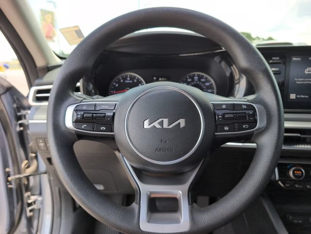 Used 2022 Kia K5 LXS FWD image 23
