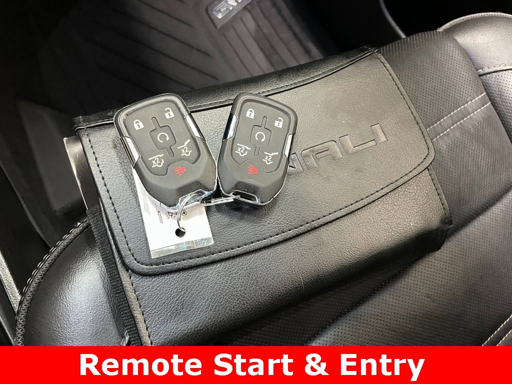 Used 2018 GMC Yukon Denali image 9