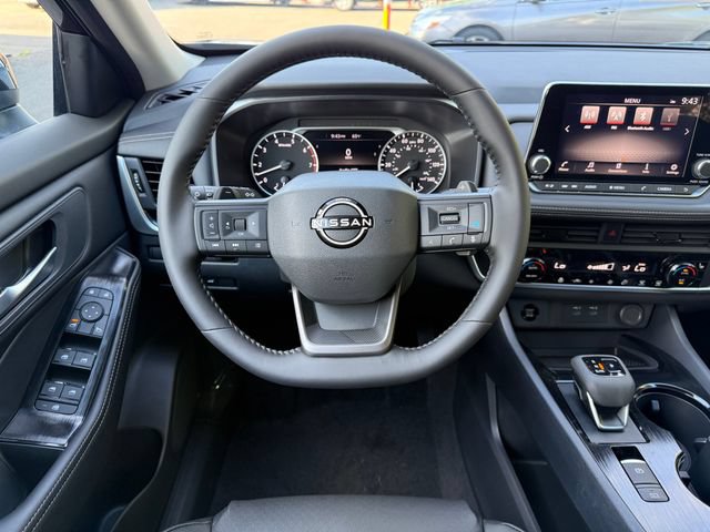 New 2026 Nissan Rogue Dark Armor AWD/4WD image 17