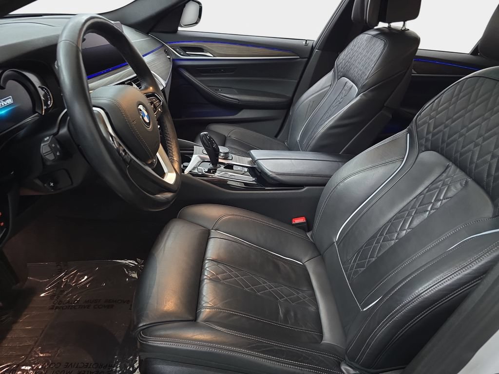 Used 2019 BMW 530e xDrive w/ Convenience Package AWD/4WD image 18