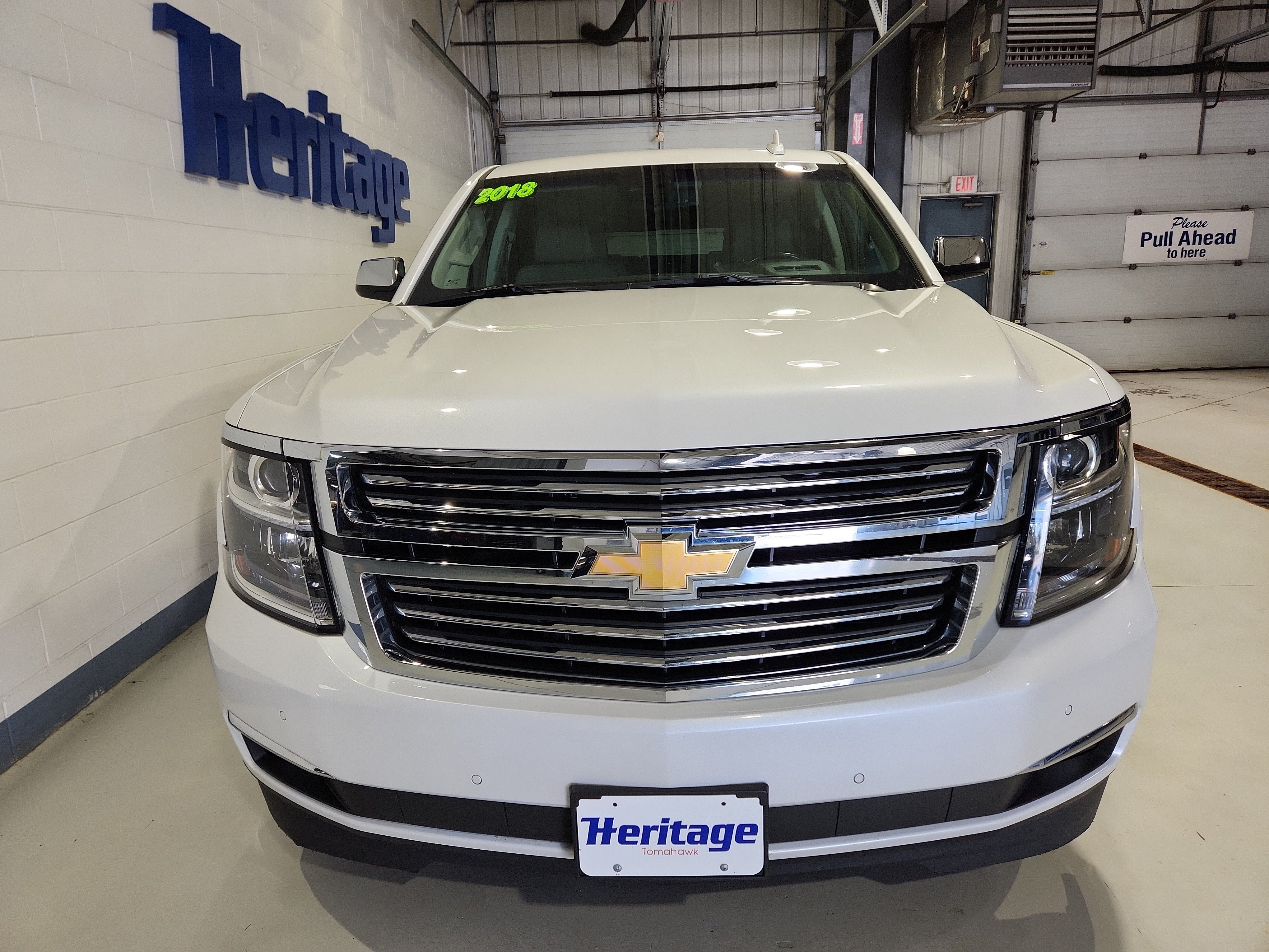 Used 2018 Chevrolet Suburban Premier AWD/4WD image 3