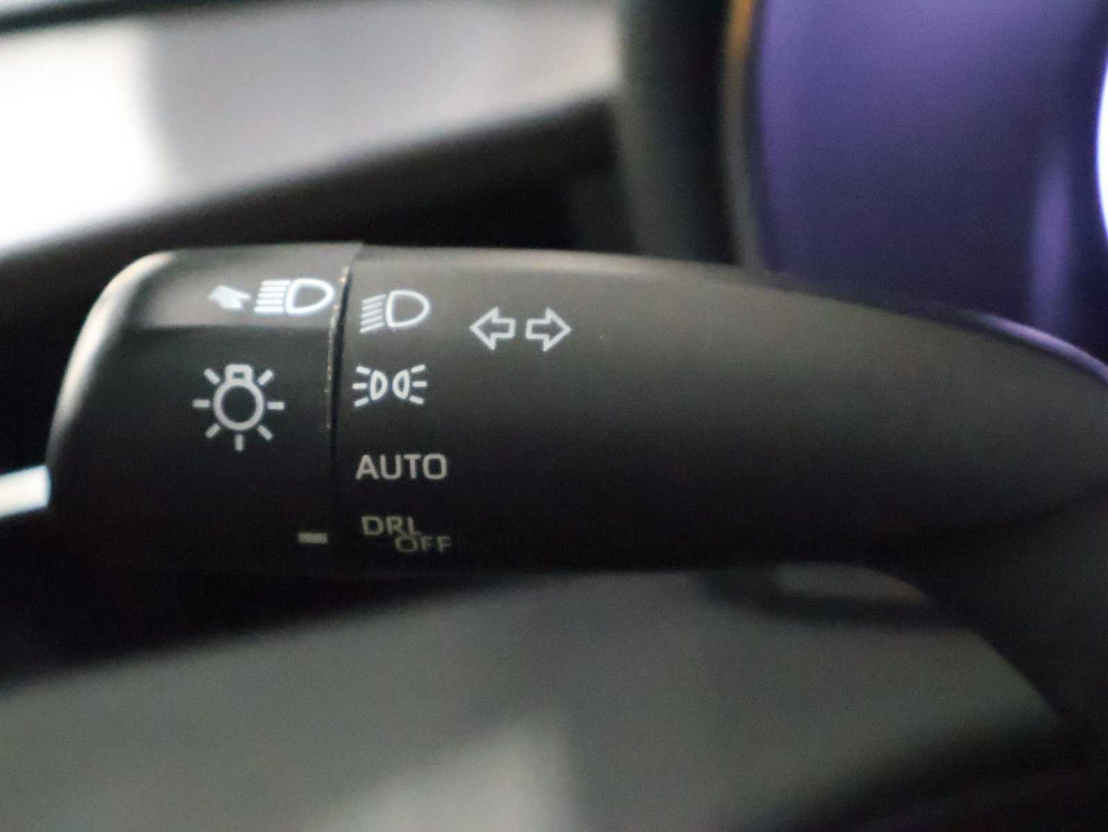 Used 2019 Toyota Avalon XSE w/ Protection Package FWD image 29