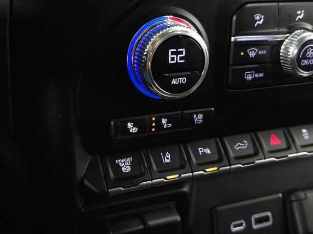 Used 2023 GMC Sierra 3500 Denali image 40
