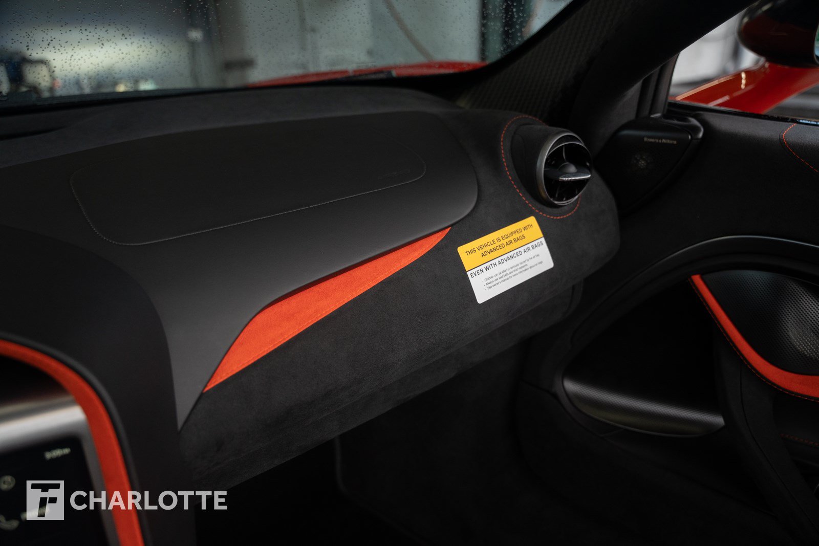Used 2025 McLaren 750S Spider RWD image 27