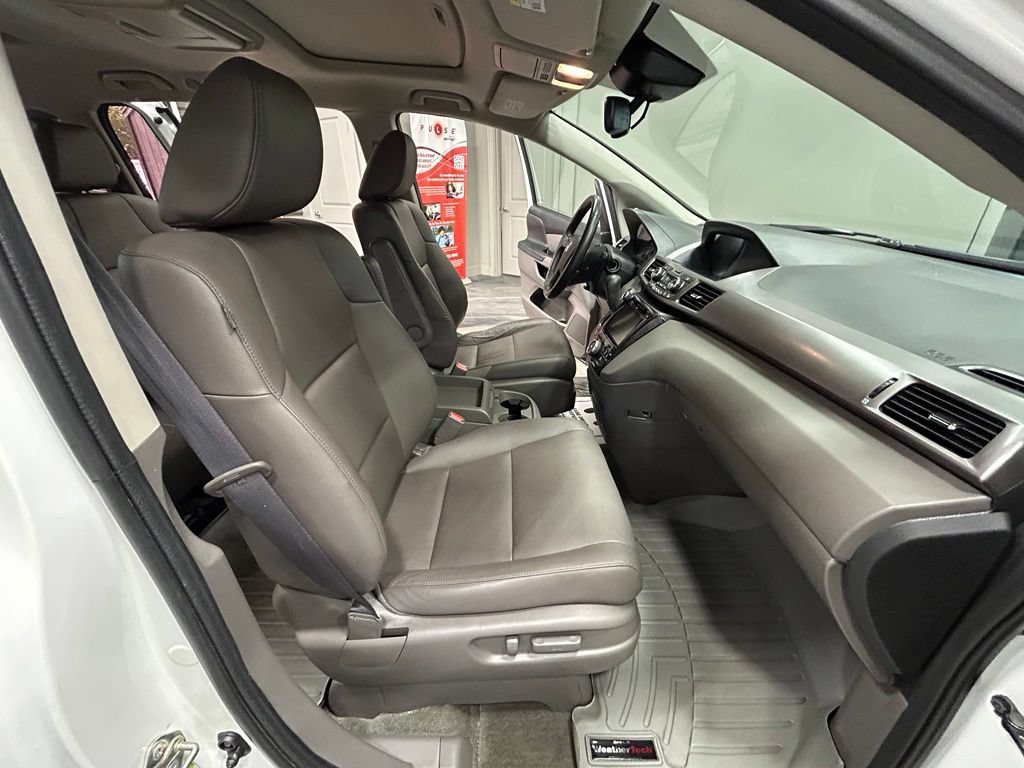 Used 2016 Honda Odyssey Touring image 38
