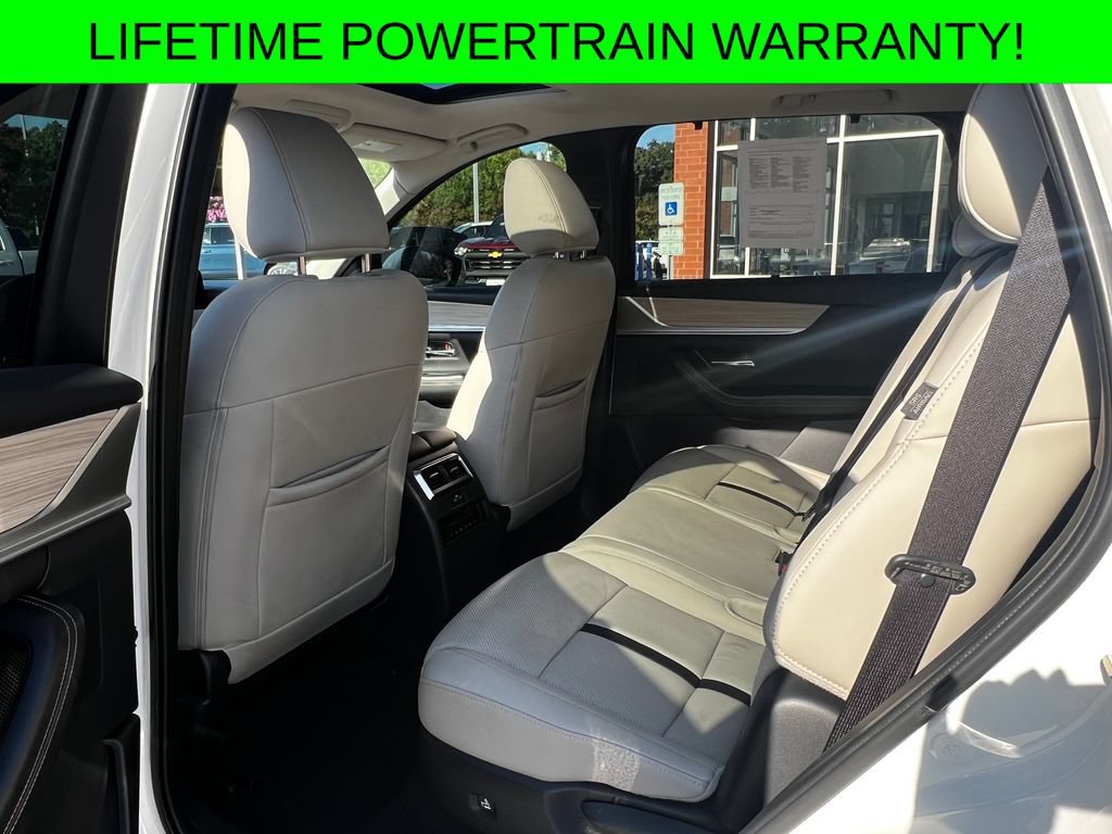 Used 2024 MAZDA CX-90 3.3 Turbo w/ Preferred Plus AWD/4WD image 16