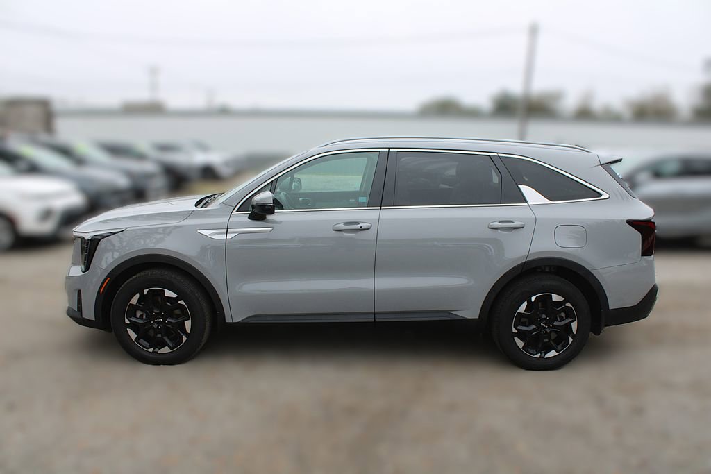 Certified 2025 Kia Sorento S w/ Panoramic Sunroof Package image 14