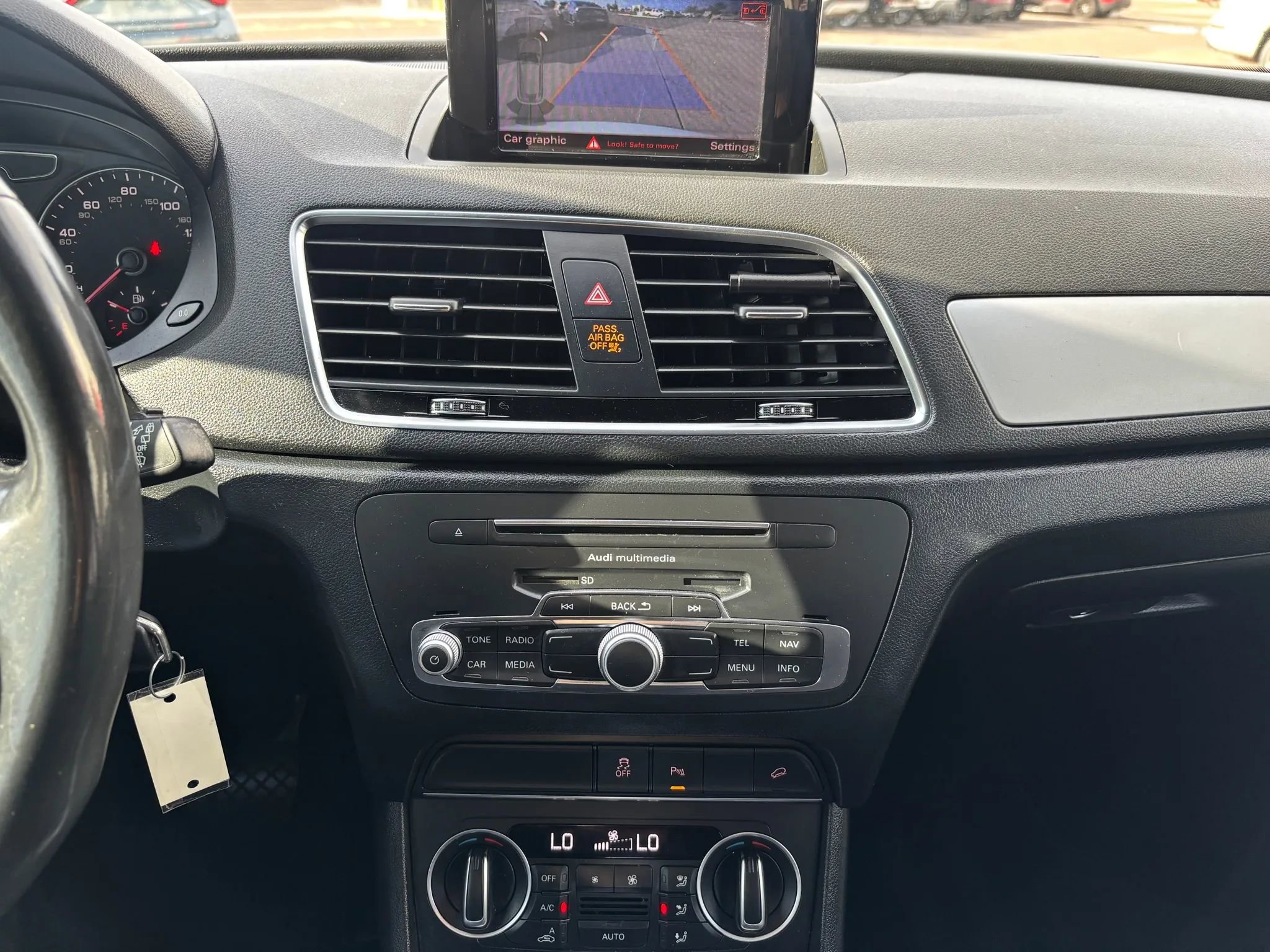 Used 2018 Audi Q3 2.0T Premium image 23