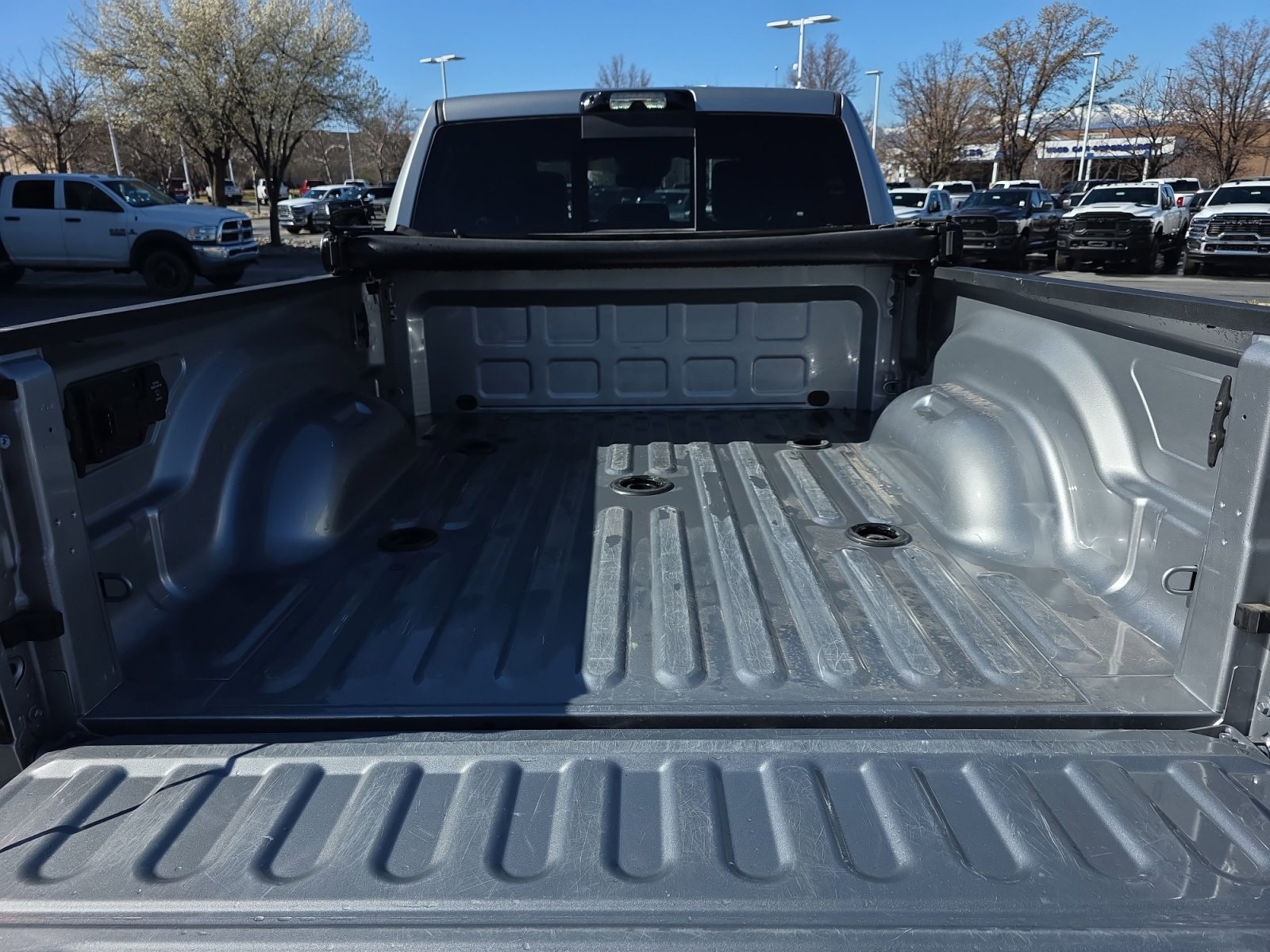 Used 2024 RAM 2500 Laramie w/ Night Edition image 13