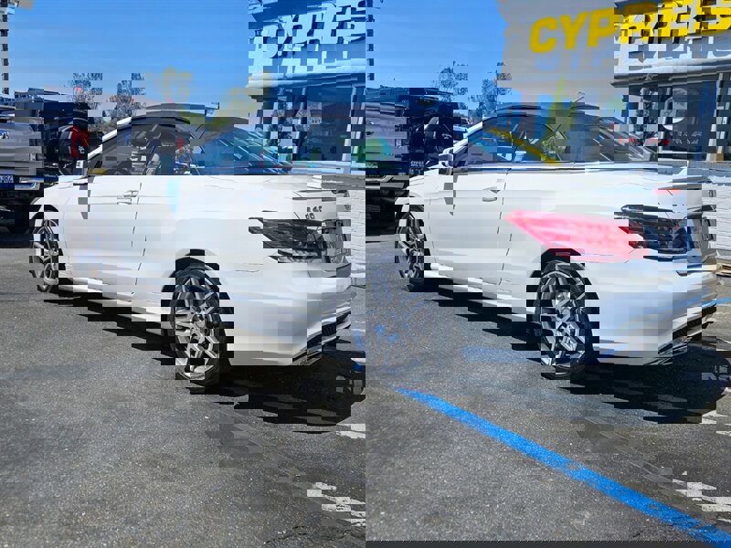 Used 2016 Mercedes-Benz E 400 Cabriolet image 11