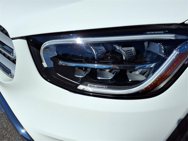 Used 2022 Mercedes-Benz GLC 300 GLC 300 image 10