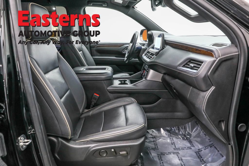 Used 2024 Chevrolet Suburban Premier RWD image 27