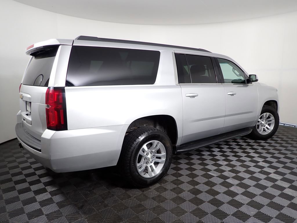 Used 2019 Chevrolet Suburban LT AWD/4WD image 19