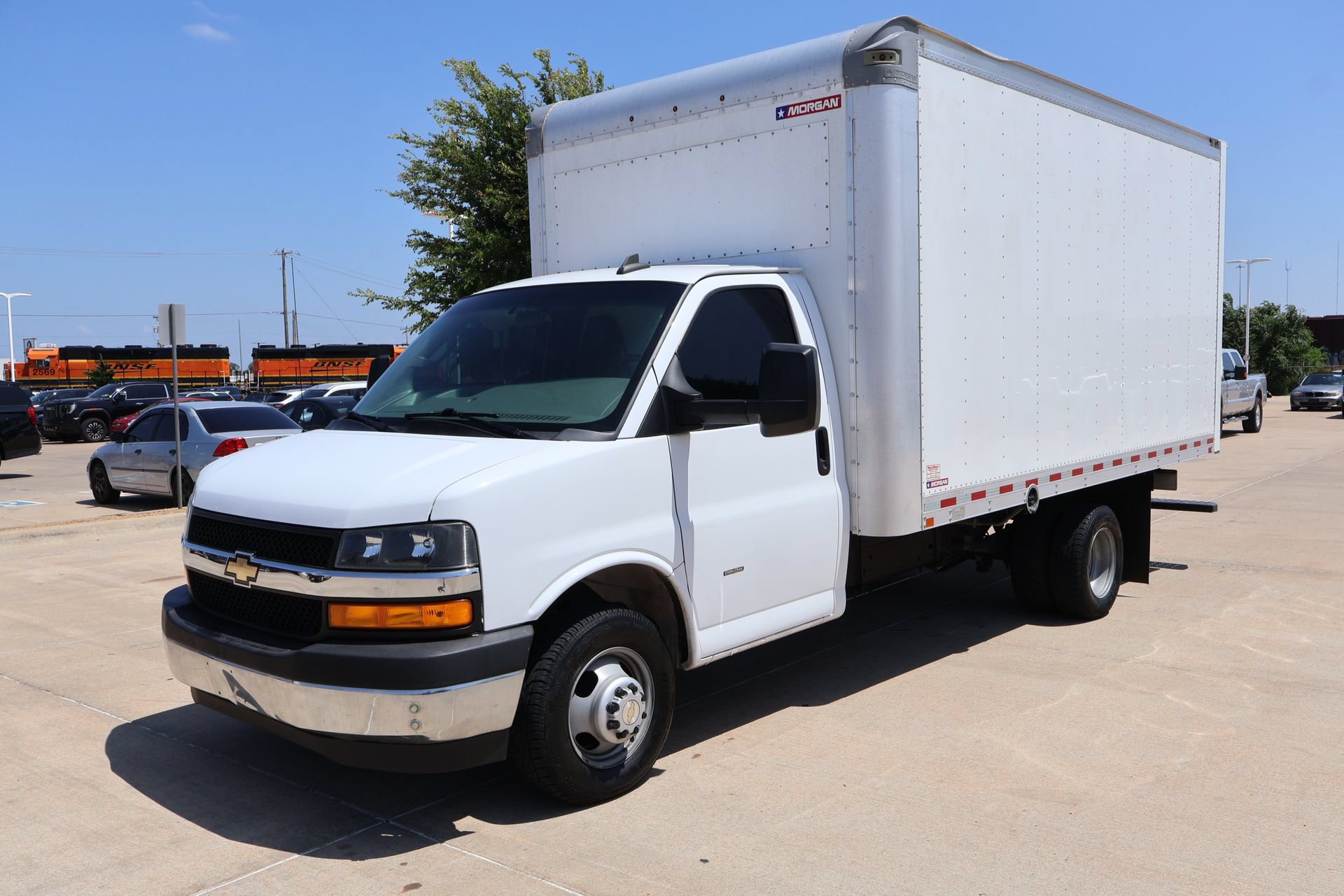 Used 2020 Chevrolet Express 3500 w/ Power Convenience Package RWD image 8