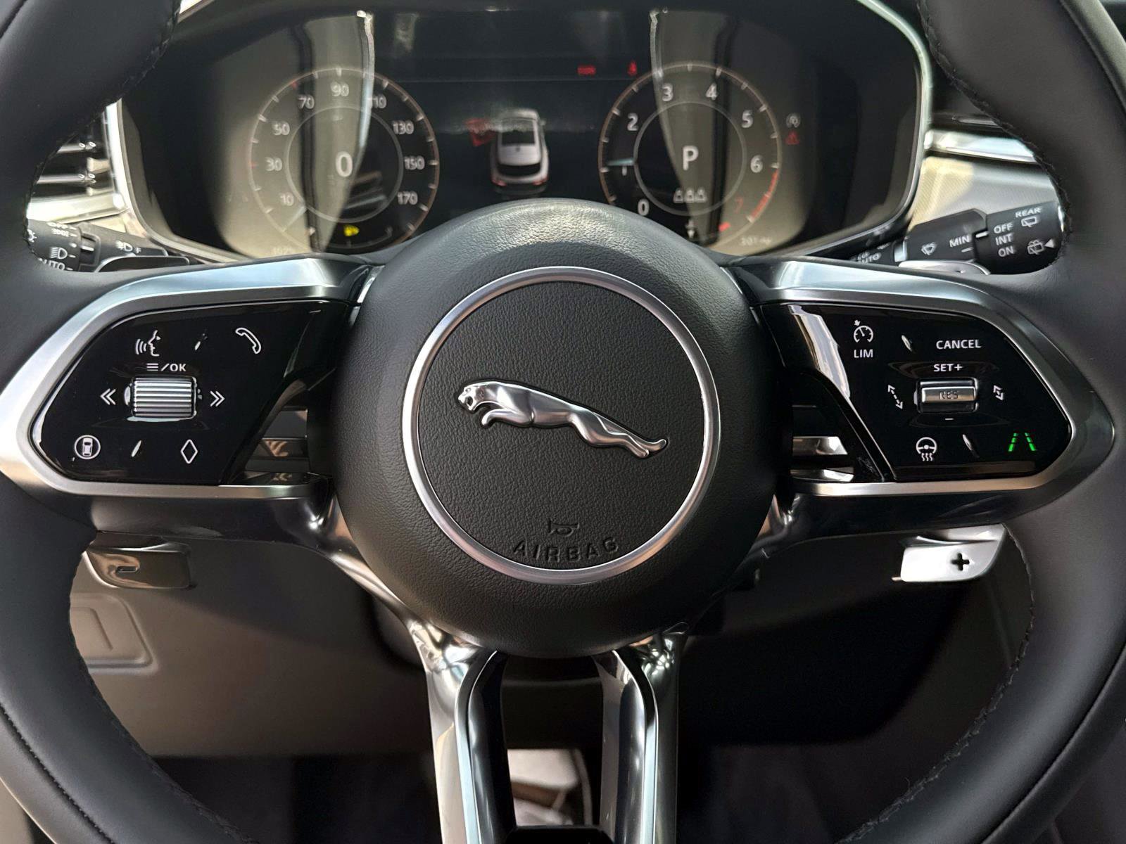 New 2026 Jaguar F-PACE R-Dynamic S image 25