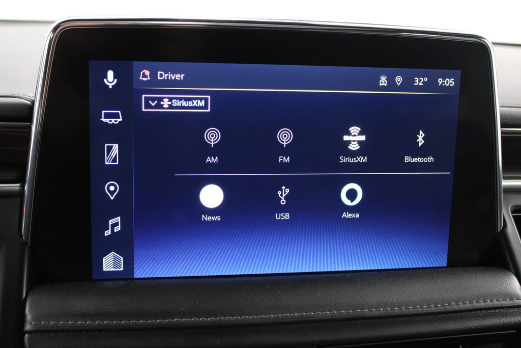 Used 2023 Chevrolet Suburban Z71 w/ Luxury Package image 33