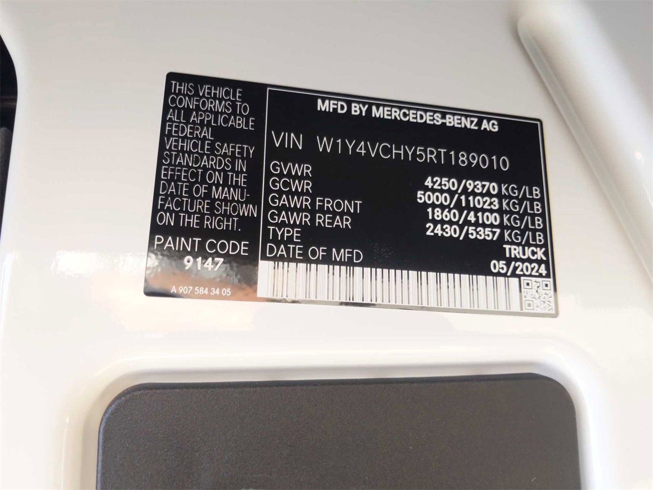 New 2024 Mercedes-Benz eSprinter 170 Cargo image 14