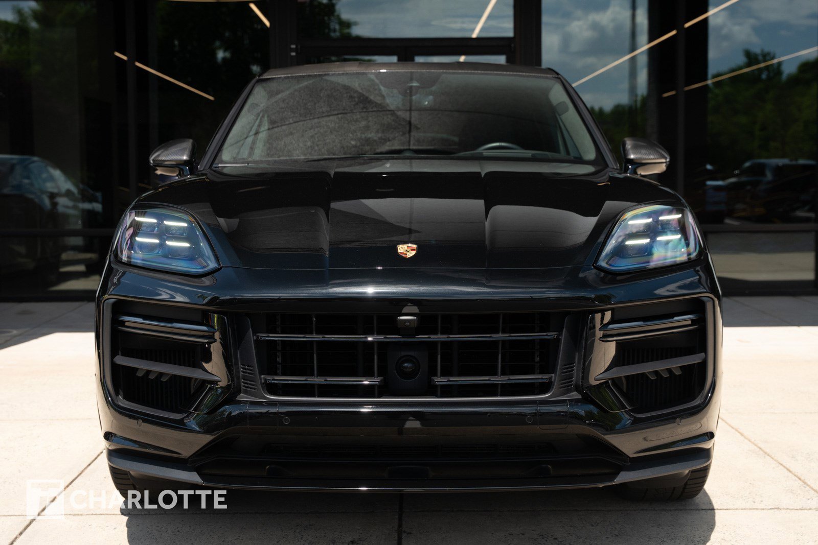 Used 2024 Porsche Cayenne Turbo GT AWD/4WD image 4