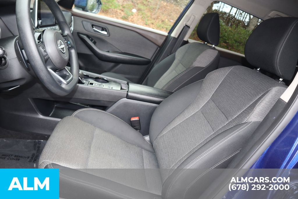 Used 2023 Nissan Rogue SV image 11