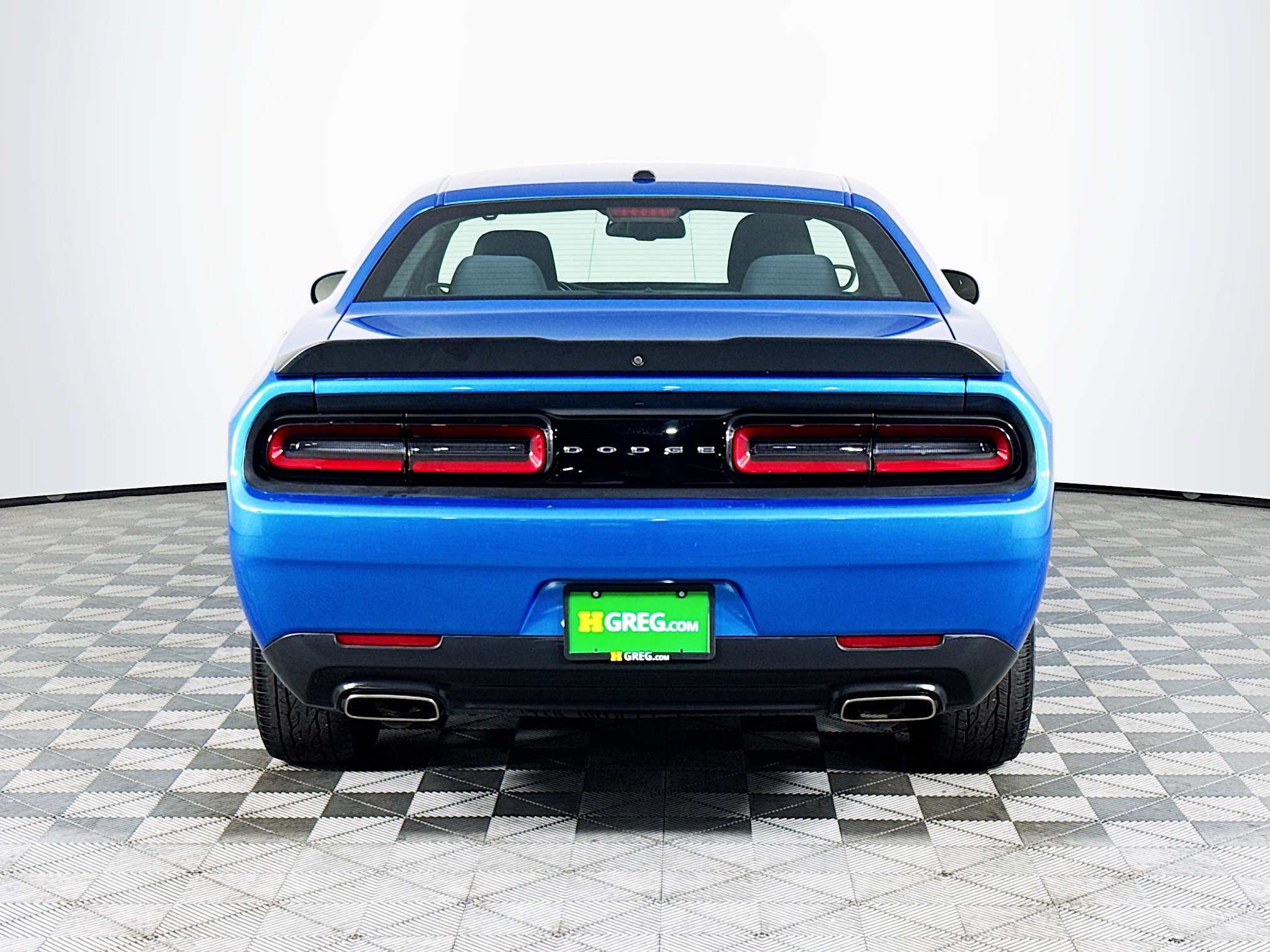 Used 2018 Dodge Challenger SXT w/ Blacktop Package image 8