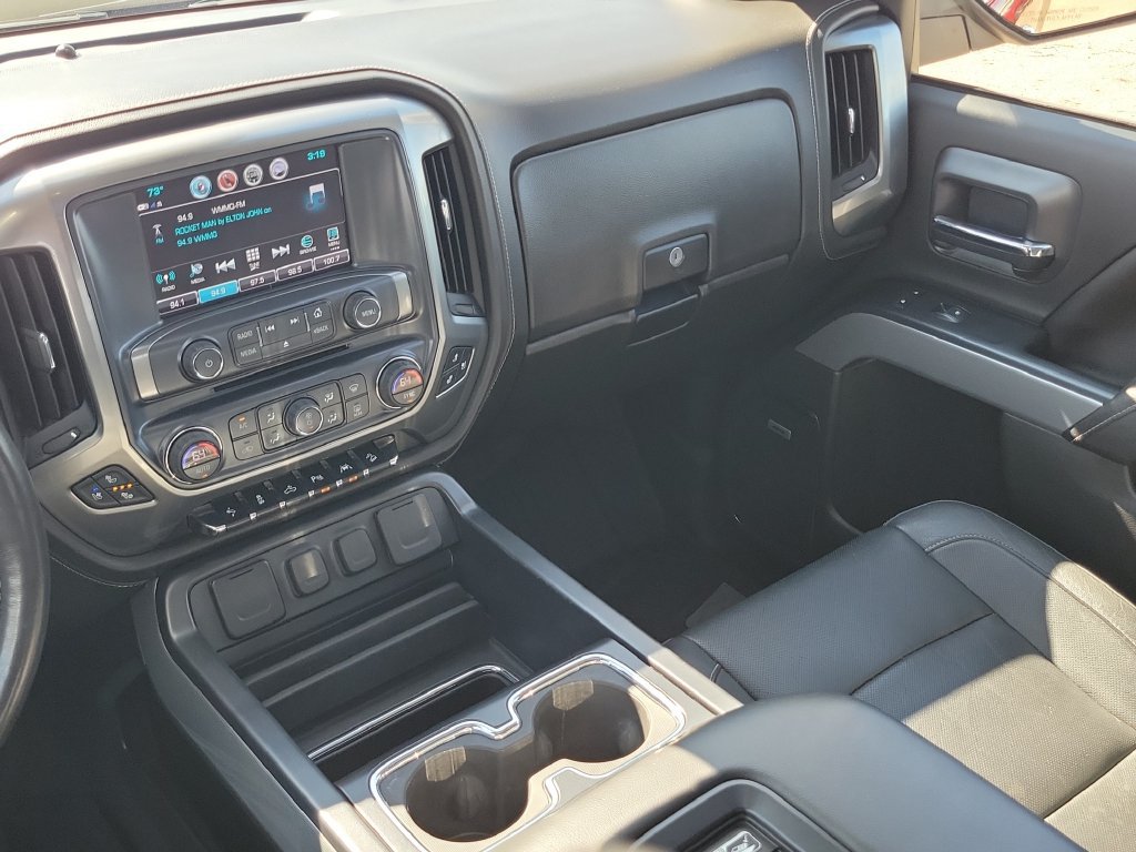 Used 2018 Chevrolet Silverado 1500 LTZ Z71 w/ LTZ Plus Package AWD/4WD image 35