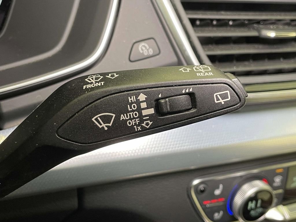 Certified 2025 Audi Q5 2.0T Premium Plus image 43