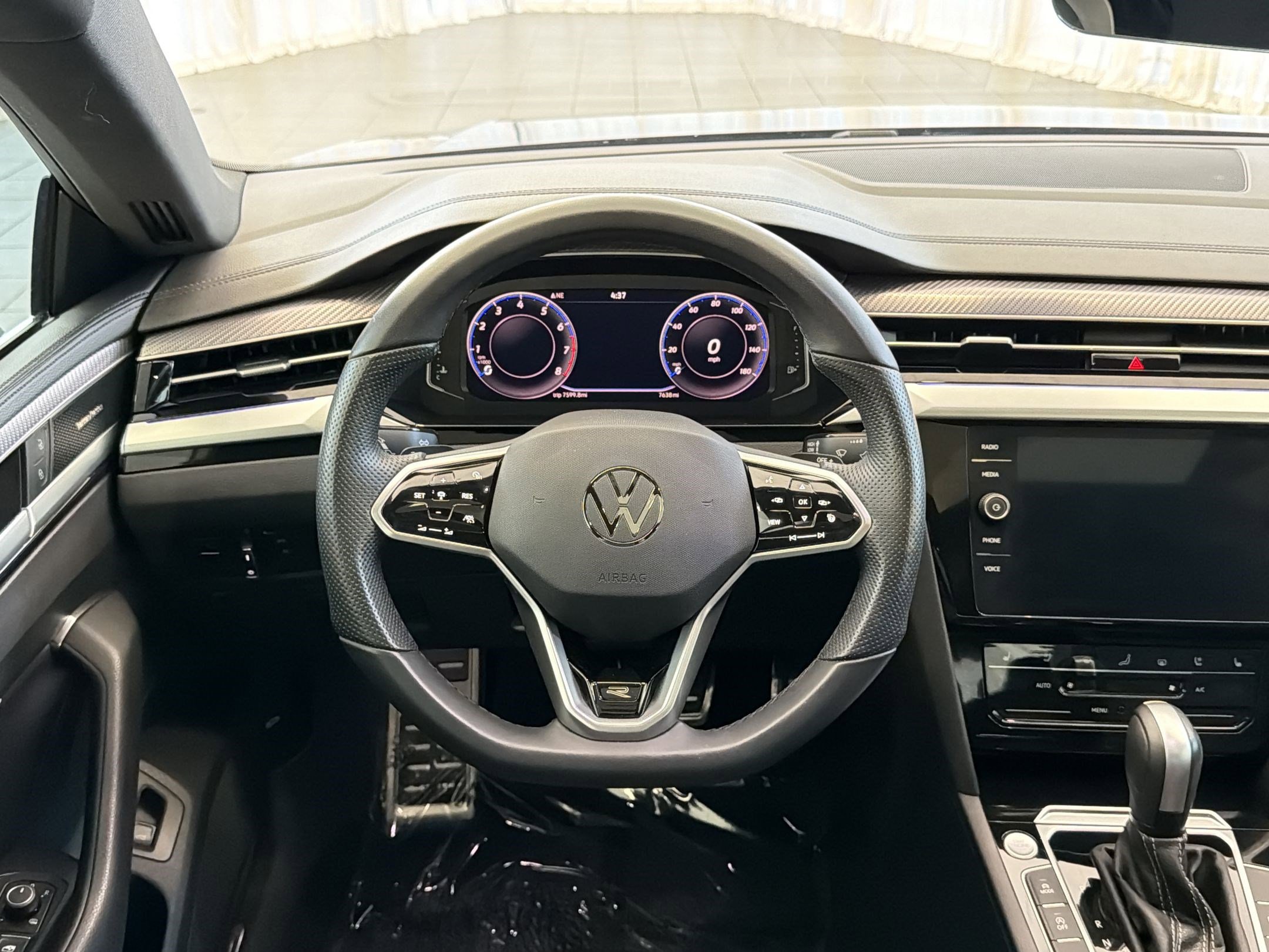 Used 2023 Volkswagen Arteon SEL Premium AWD/4WD image 23