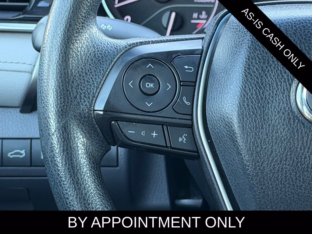Used 2018 Toyota Camry LE FWD image 15