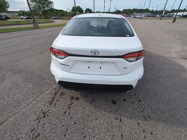 Used 2024 Toyota Corolla LE FWD image 6