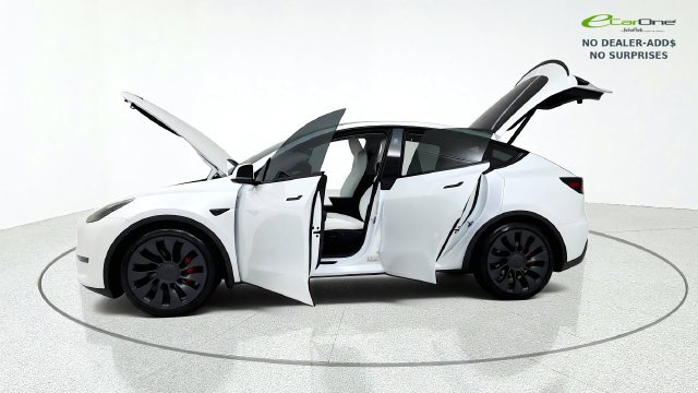 Used 2025 Tesla Model Y Performance AWD/4WD image 14