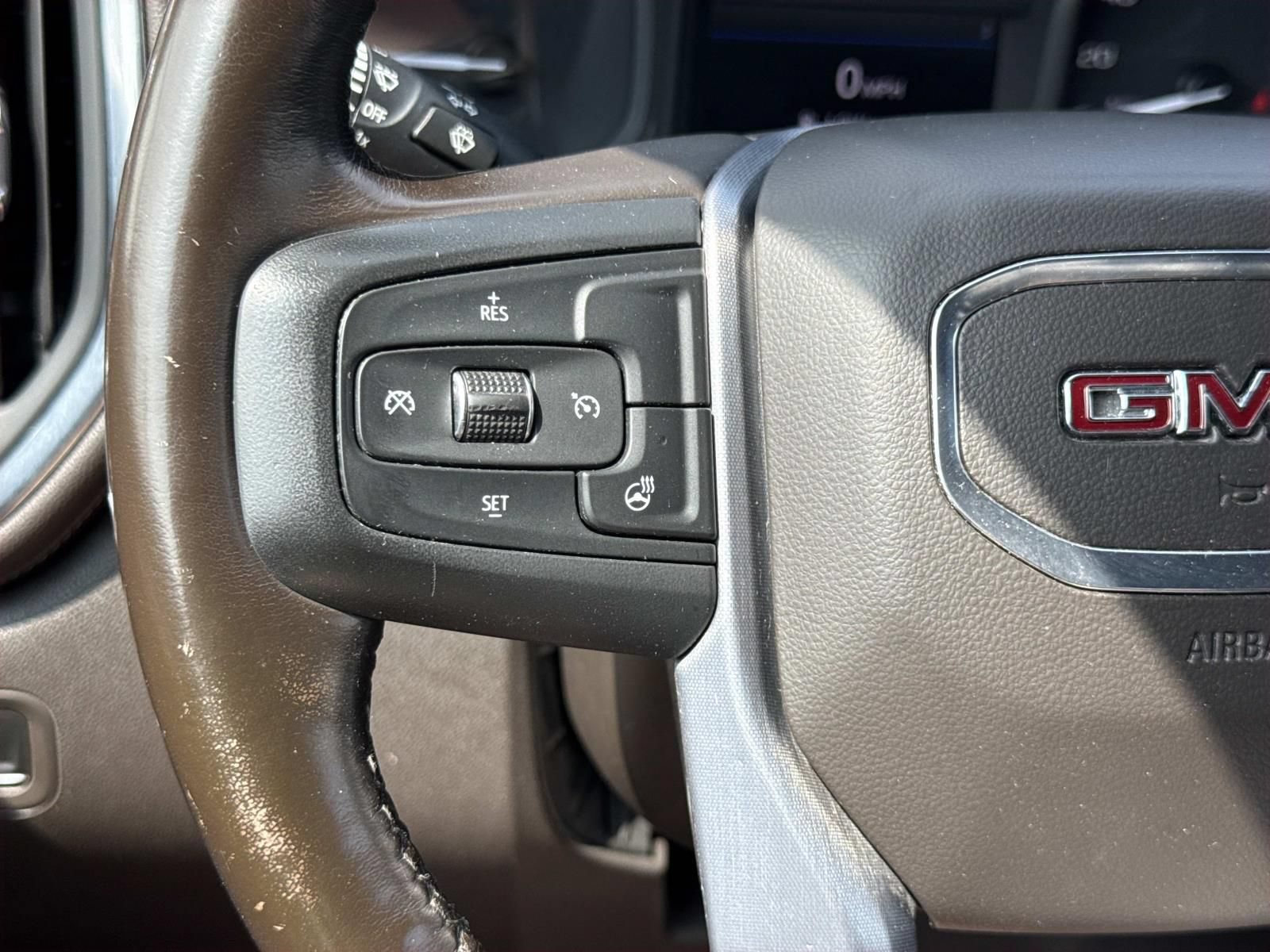 Used 2022 GMC Sierra 1500 SLT w/ SLT Premium Package AWD/4WD image 14
