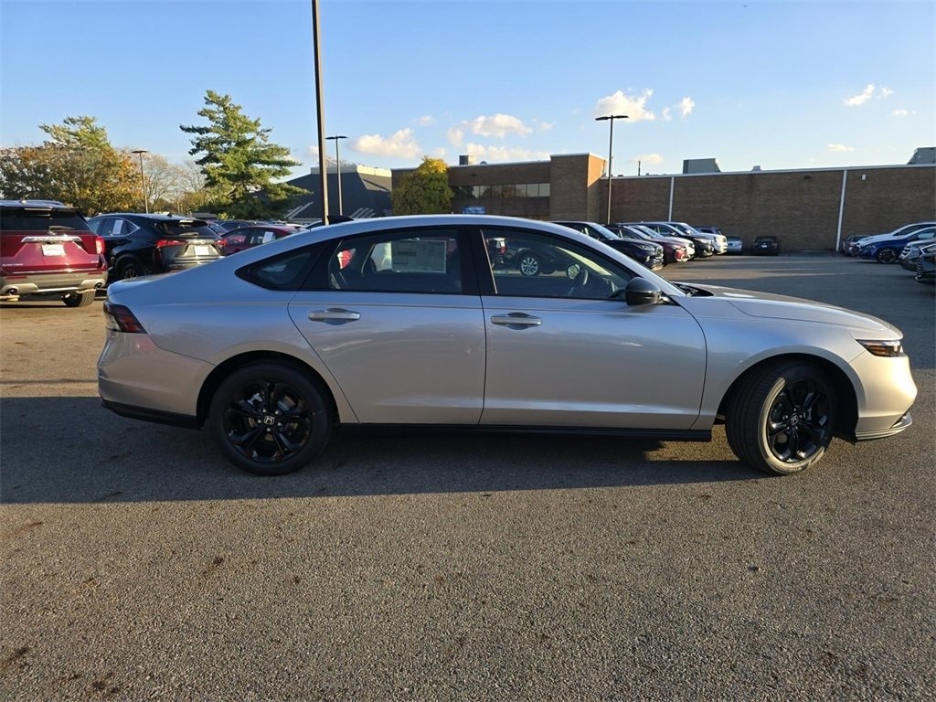 New 2025 Honda Accord SE image 17