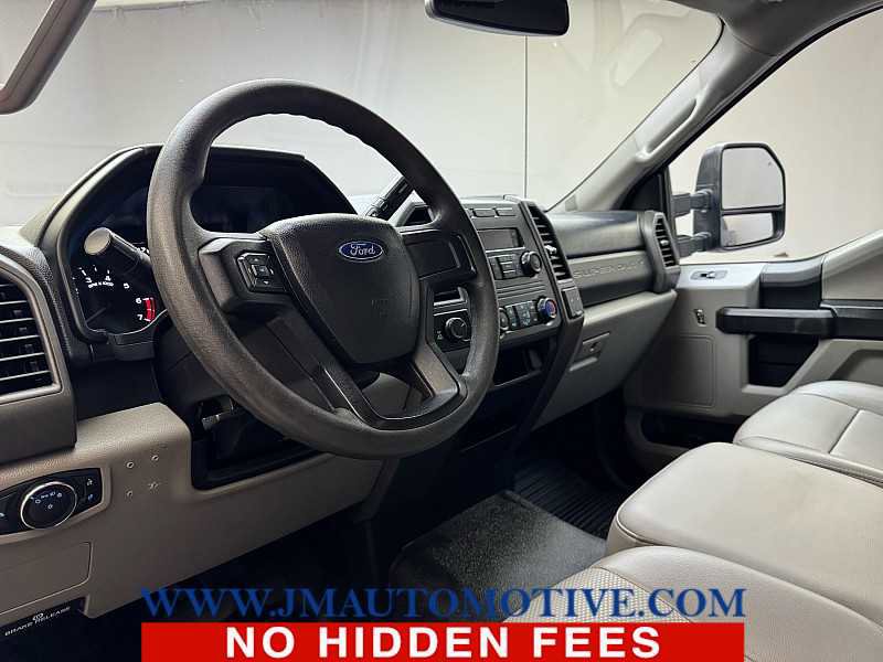 Used 2019 Ford F250 XL w/ Power Equipment Group AWD/4WD image 12