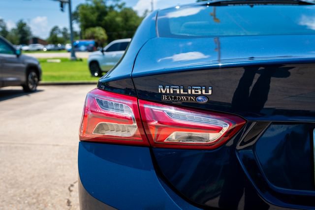 Used 2021 Chevrolet Malibu LT FWD image 16