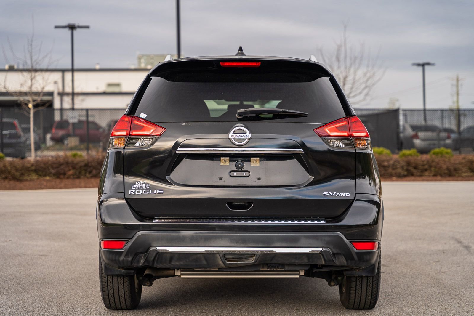 Used 2017 Nissan Rogue SV image 6