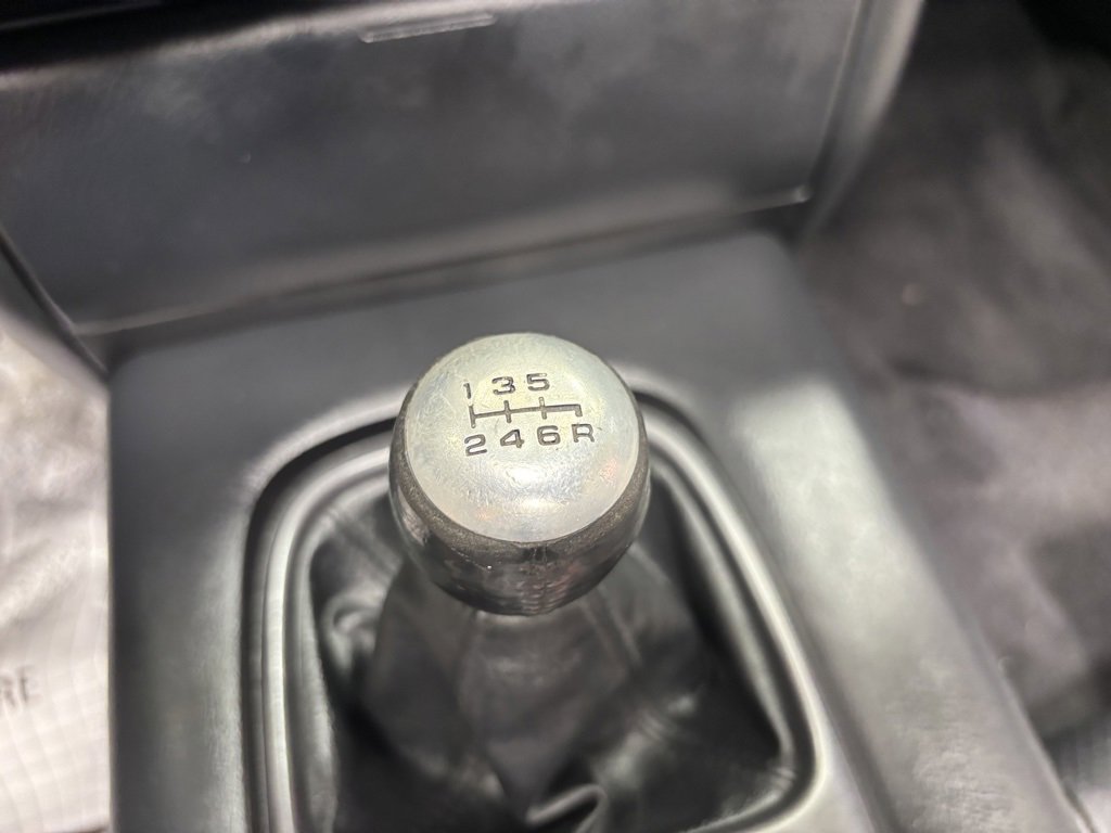 Used 2003 Honda S2000 image 12