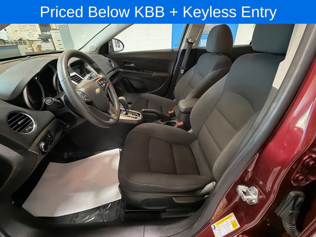 Used 2016 Chevrolet Cruze LT FWD image 8