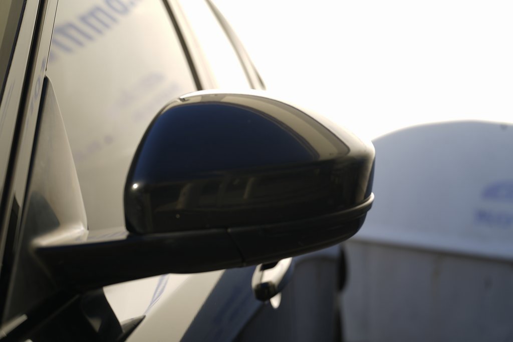 Used 2017 Jaguar F-PACE R-Sport image 10