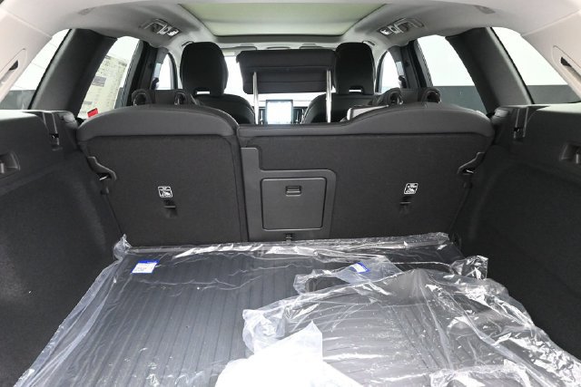 New 2027 Volvo XC60 B5 Core AWD/4WD image 28