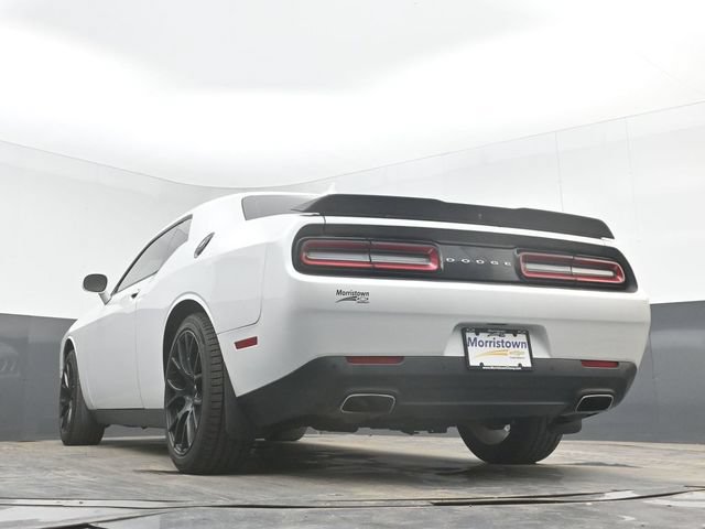 Used 2015 Dodge Challenger SXT Plus RWD image 42