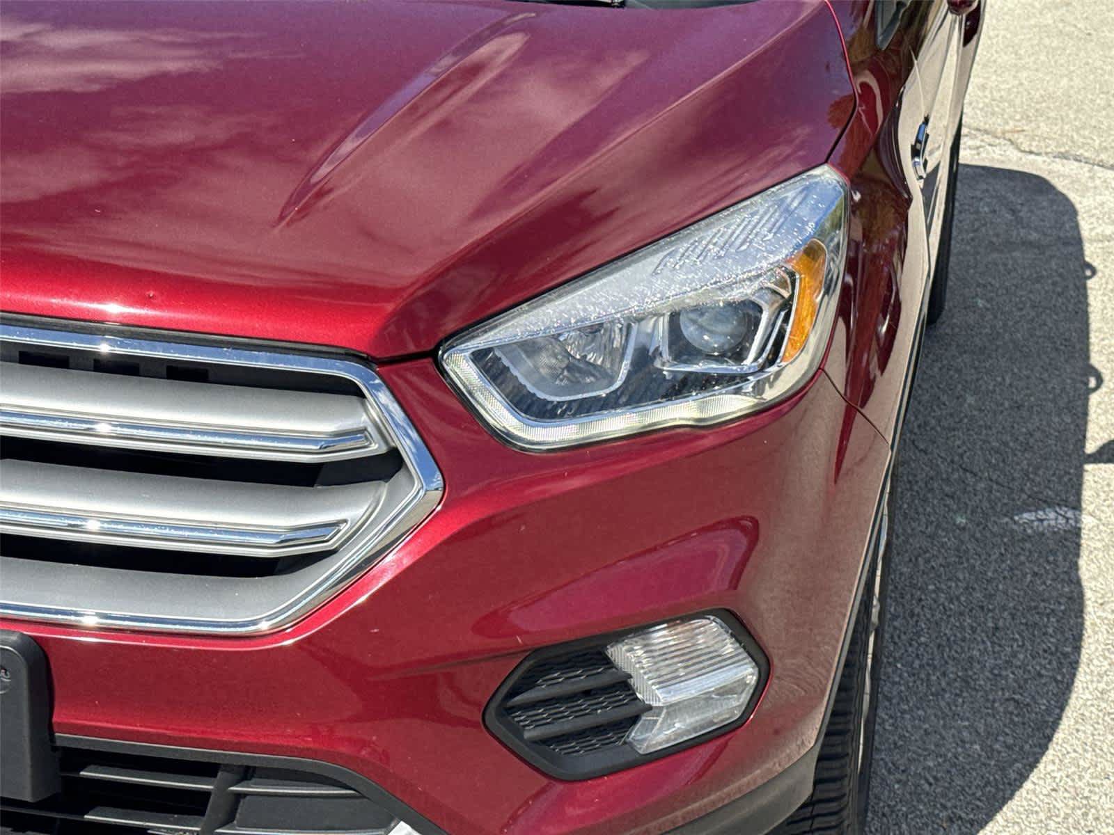 Used 2017 Ford Escape Titanium FWD image 9
