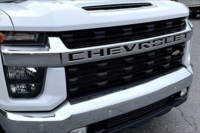 Certified 2022 Chevrolet Silverado 3500 LT w/ Convenience Package AWD/4WD image 29