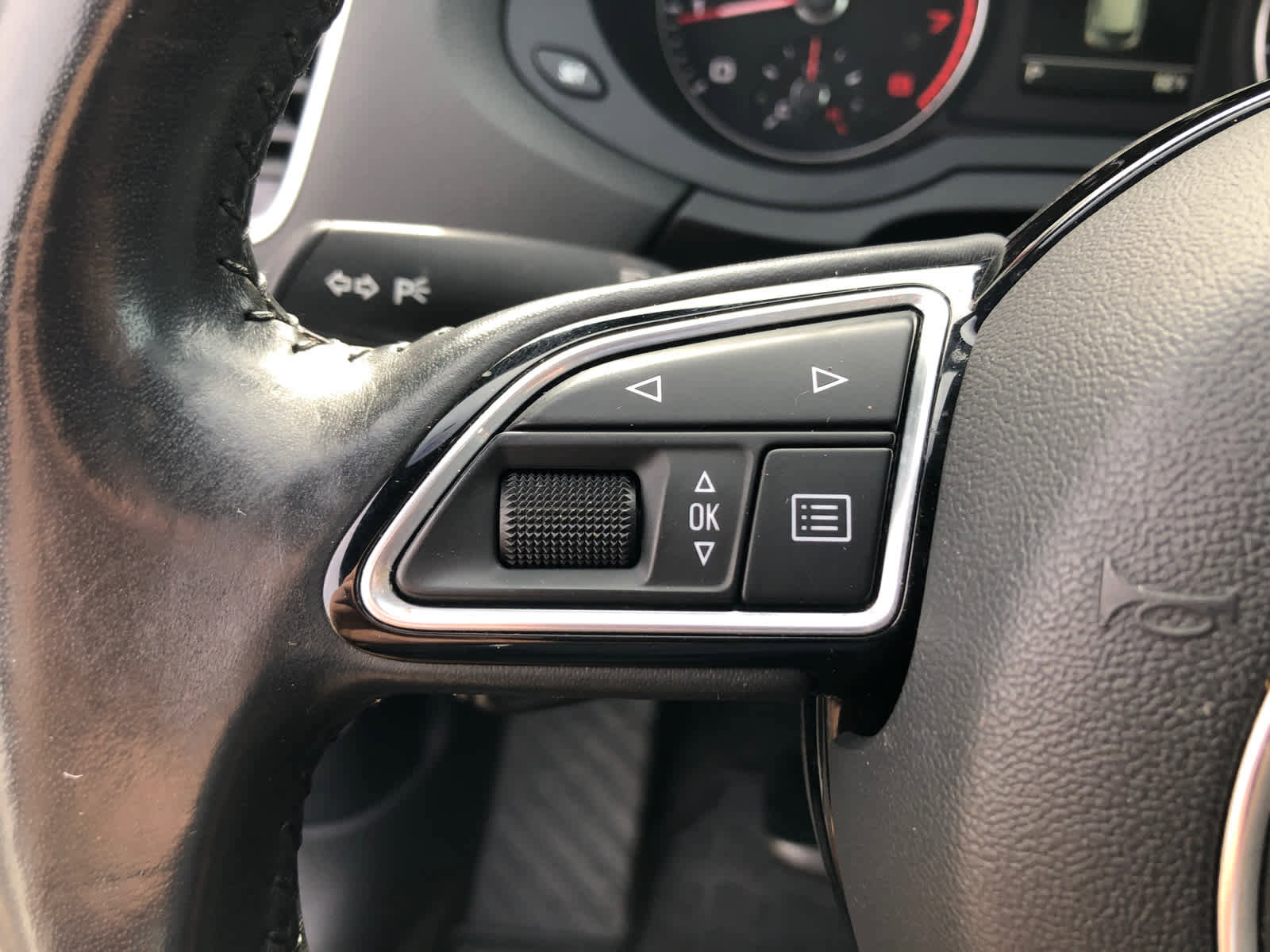 Used 2018 Audi Q3 2.0T Premium AWD/4WD image 9