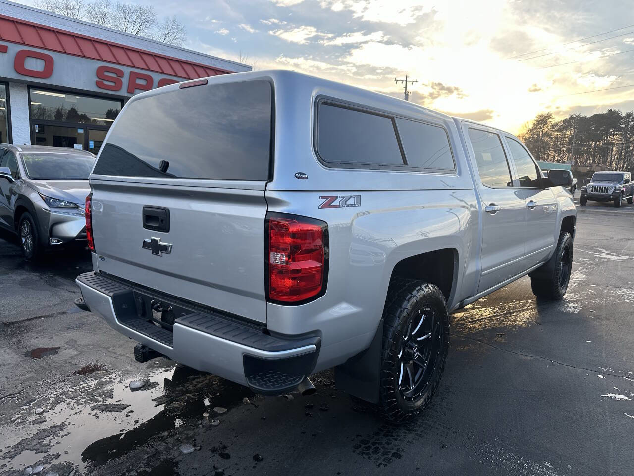 Used 2018 Chevrolet Silverado 1500 LT w/ All Star Edition image 5