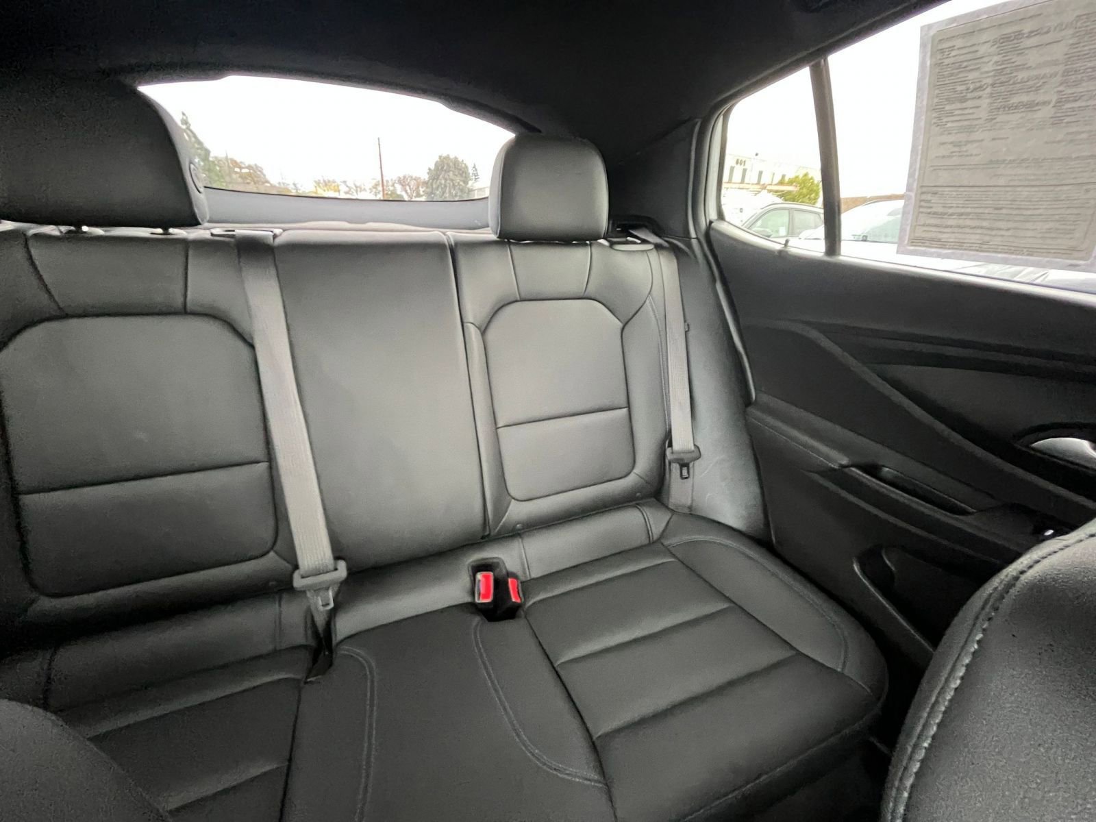 Used 2025 Buick Envista Sport Touring image 35