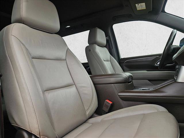 Used 2021 Chevrolet Suburban Z71 AWD/4WD image 22